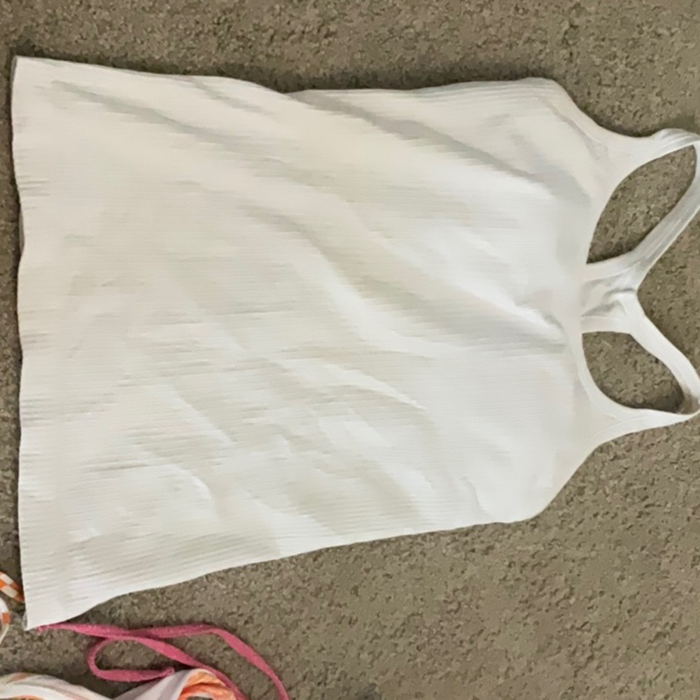 Lululemon 6